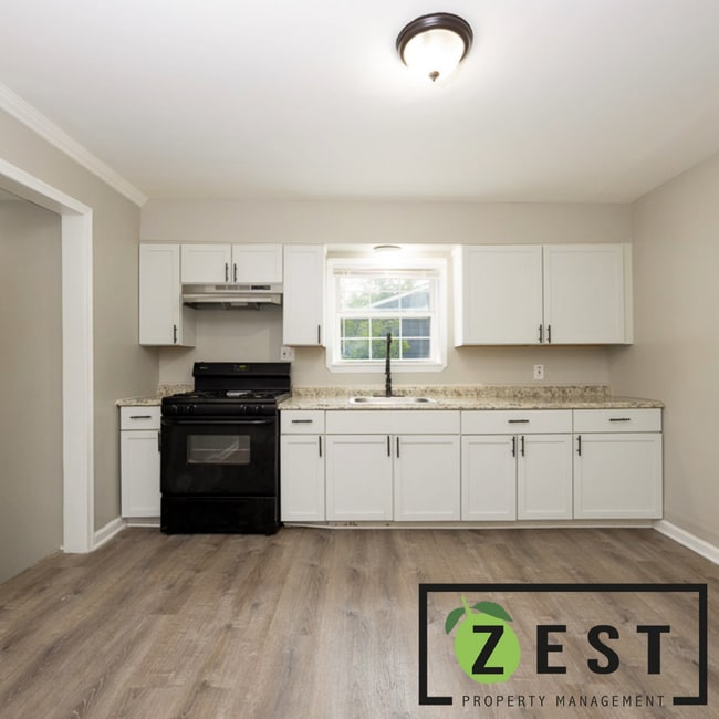 Building Photo - BEAUTIFUL SINGLE FAMILY HOME! OPEN HOUSE F...