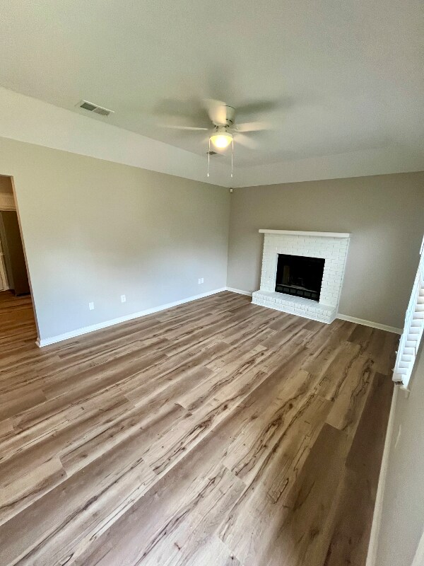 Foto del edificio - 6954 Cove Cir