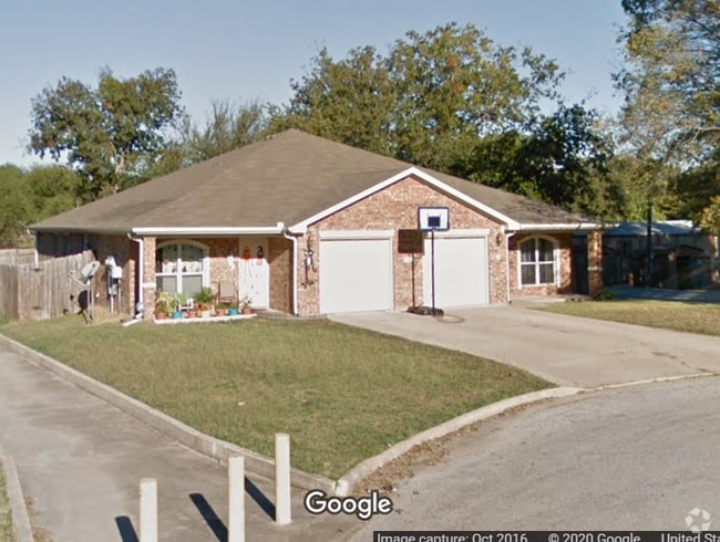 Building Photo - 103 Jeff Gordon Dr