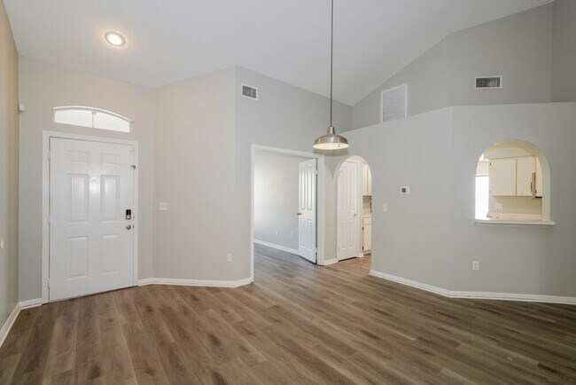 Foto del edificio - 28434 Meadowrush Way