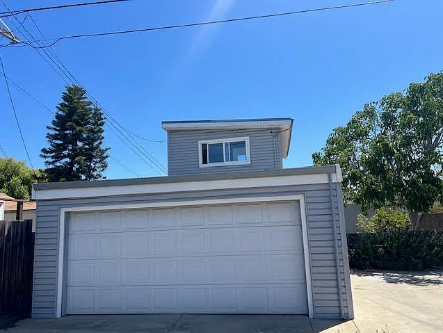 Building Photo - 121 Marnell Ave