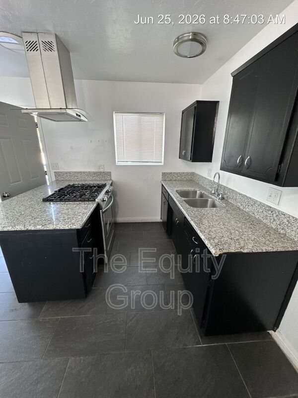 Foto del edificio - 510 N Encina St