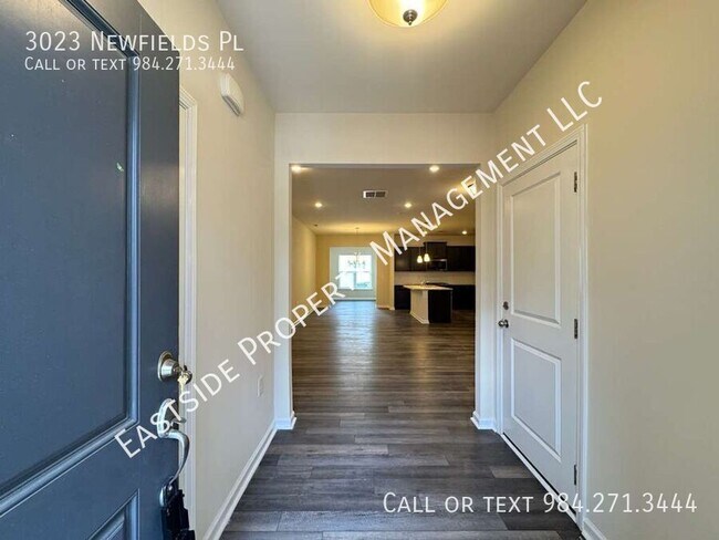 Foto del edificio - 3023 Newfields Pl