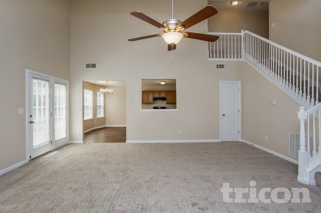 Building Photo - 145 Lakeview Trail