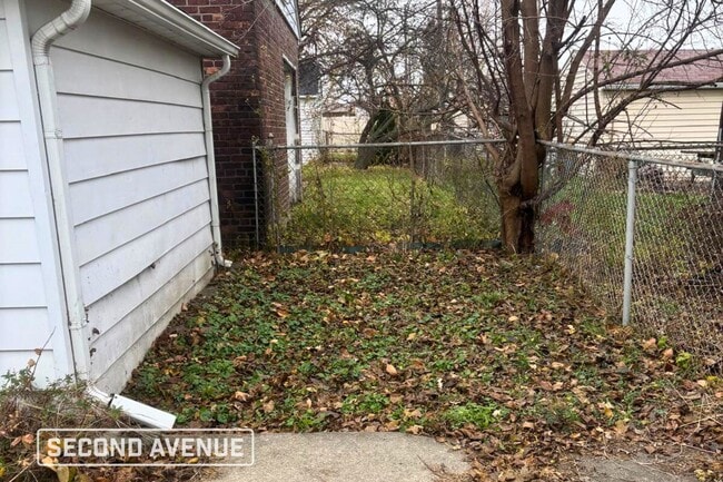 Building Photo - 1168 Champaign Rd