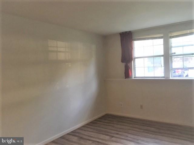 Foto del edificio - 20317 Beaconfield Terrace