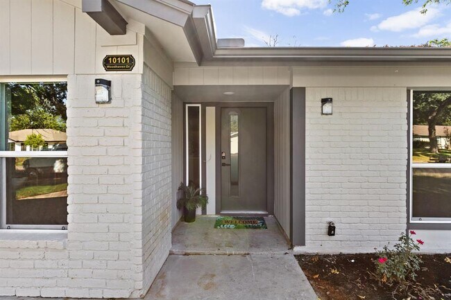 Foto del edificio - 10101 Woodhaven Dr