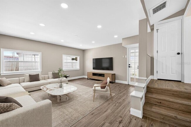 Foto del edificio - 3620 E Tampa Cir