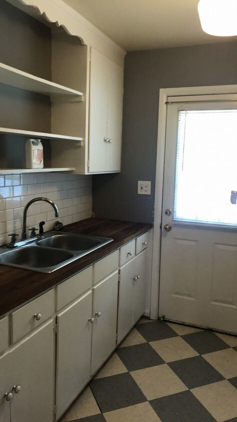 Primary Photo - 2 br. Hardwood Floors- Nashville FREE Water