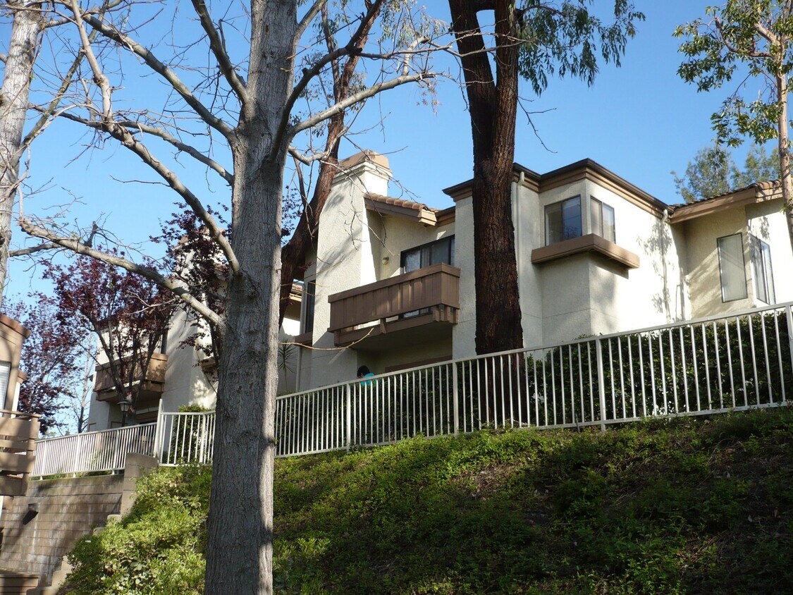 Foto del edificio - 22725 Lakeway Dr