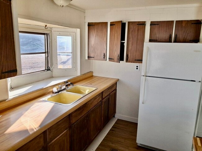 Building Photo - 2303 S Greeley Hwy