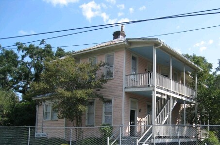 Primary Photo - 221 Congress St