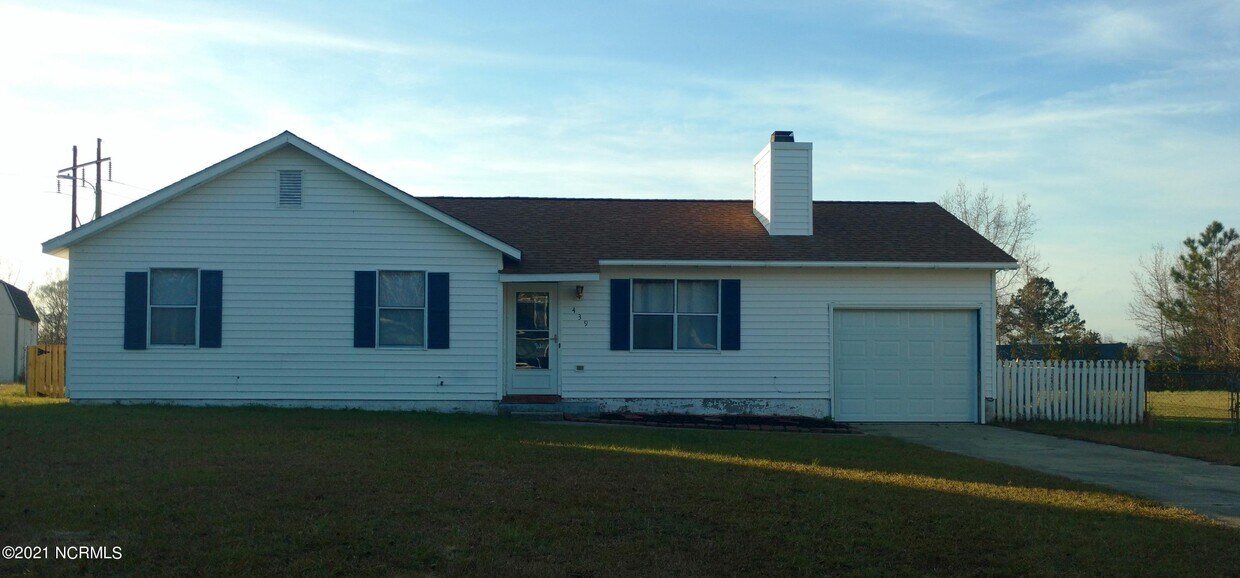 439 Hunting Green Dr Jacksonville, NC 28546 Alquileres en