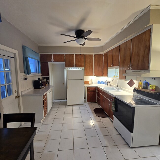 Foto del edificio - 2403 Erie Ave