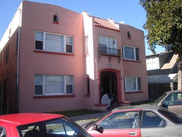 Building Photo - 943 Lime Ave