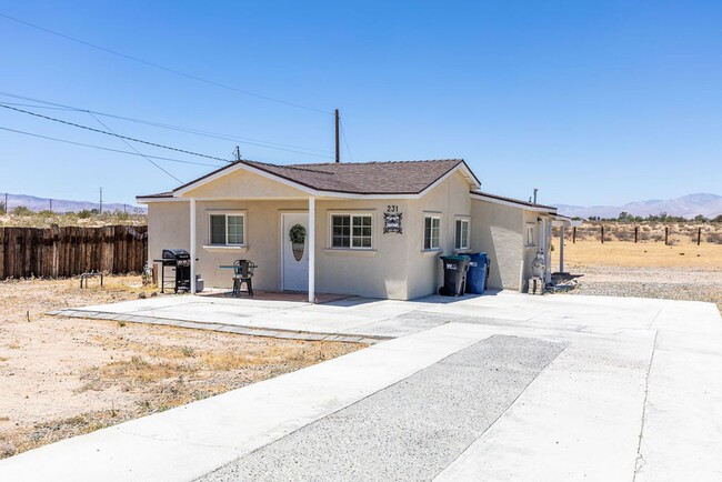 Building Photo - Short Term Furnished Rental!