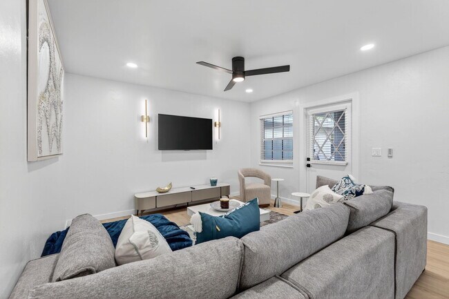 Foto del edificio - 800 Tropic Isle Dr