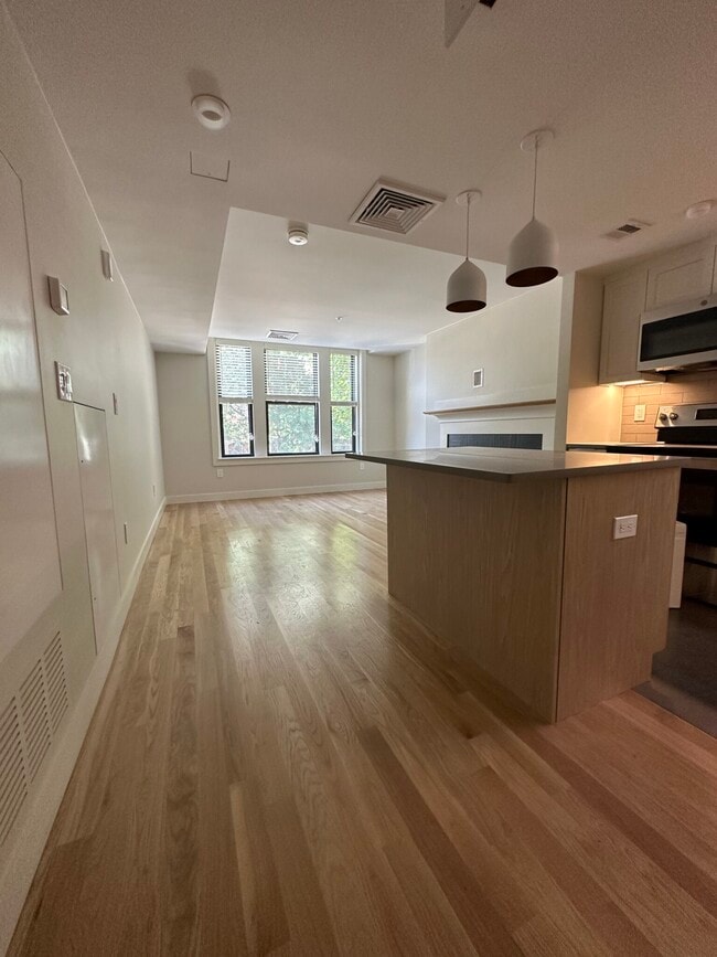 Building Photo - 44 JFK St