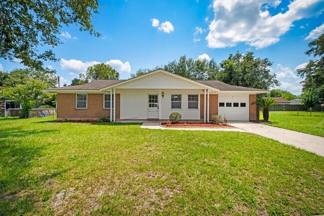 Building Photo - Newly Updated Home On Cul De Sac