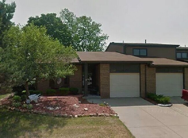Building Photo - 238 Calicoe Dr