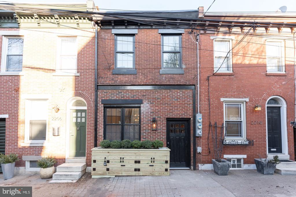 Foto principal - 2208 Taggert St
