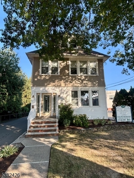 Primary Photo - 546 Washington Ave