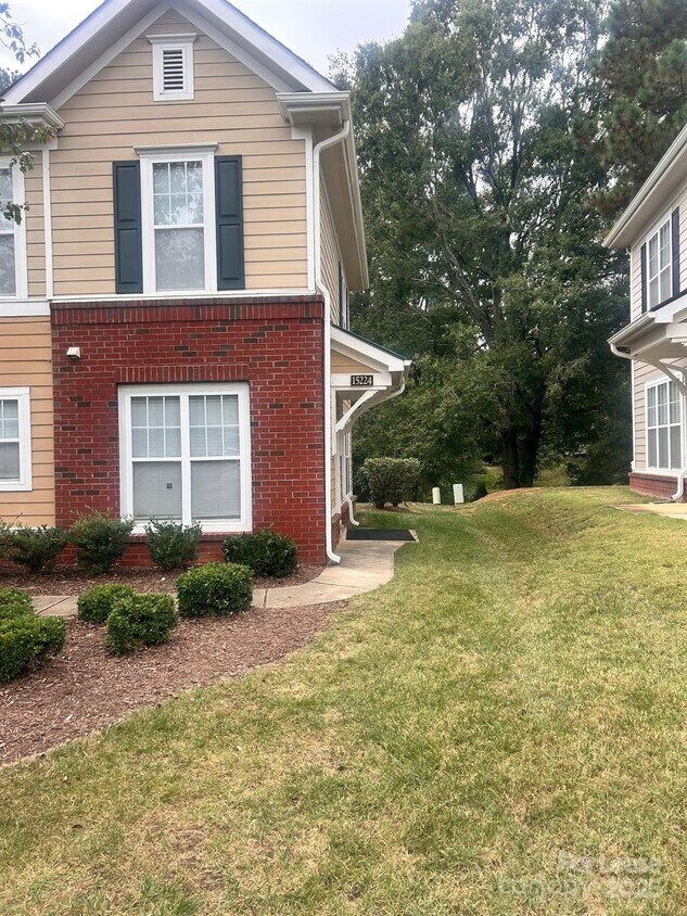 Building Photo - 15224 Coventry Ct Ln