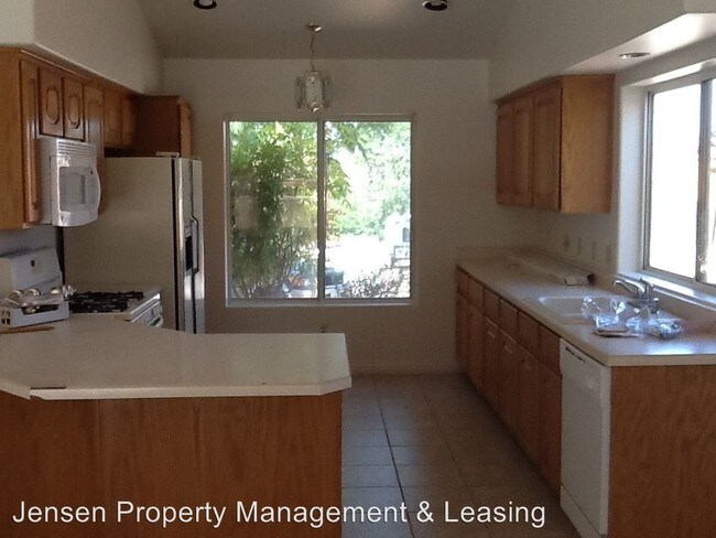 Building Photo - 3 br, 2 bath House - 41 Flora Street