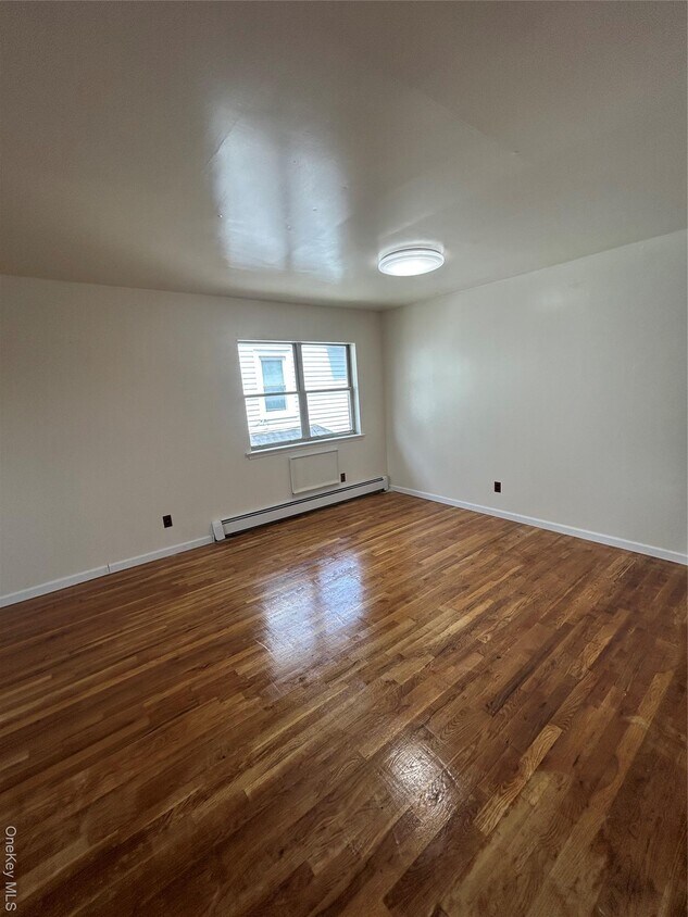 Foto del edificio - 100-45 221st St