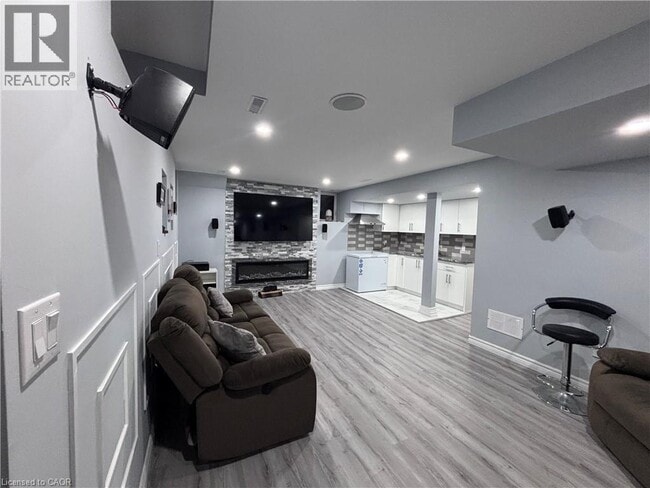 Building Photo - 4272 Murvel Ave