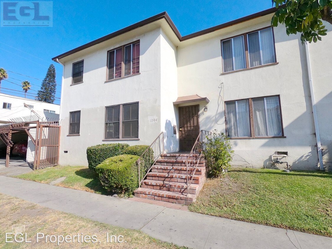 Primary Photo - 5757 Lexington Ave