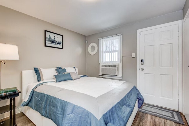 Building Photo - 5721 Wadsworth Bypass