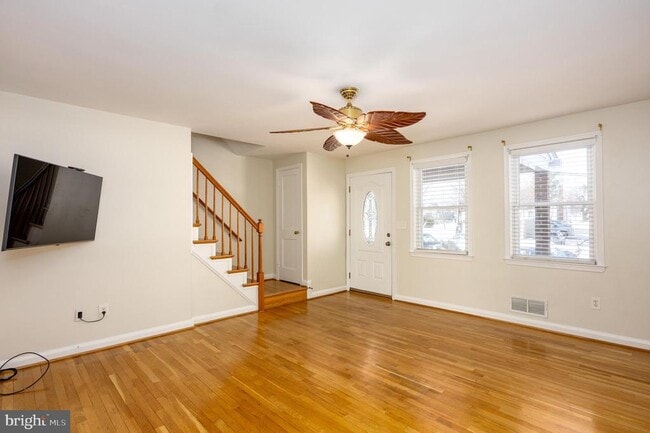 Building Photo - 427 Westham Way