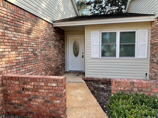 Foto del edificio - 606 Bayou Ln