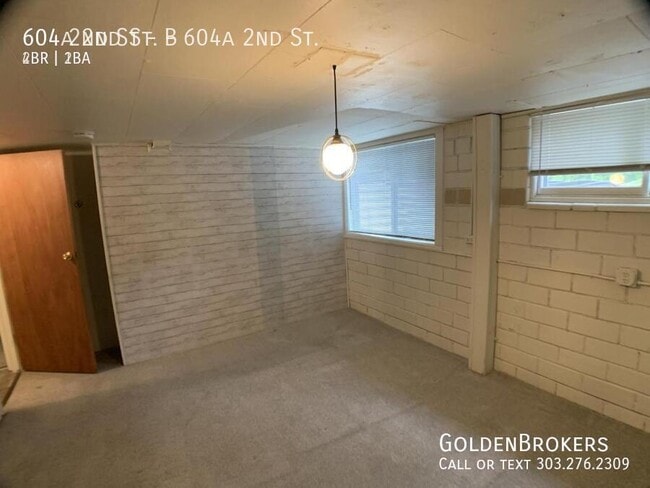 Building Photo - 604 2nd St