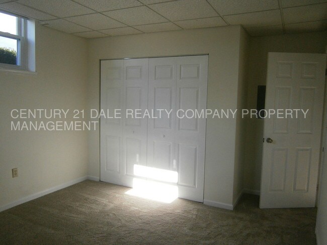 Building Photo - 2 BR, 1 Bath Apartment in West York