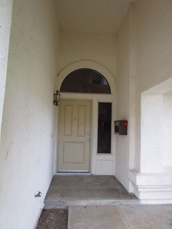 Building Photo - 3430 Crystal Wood Dr
