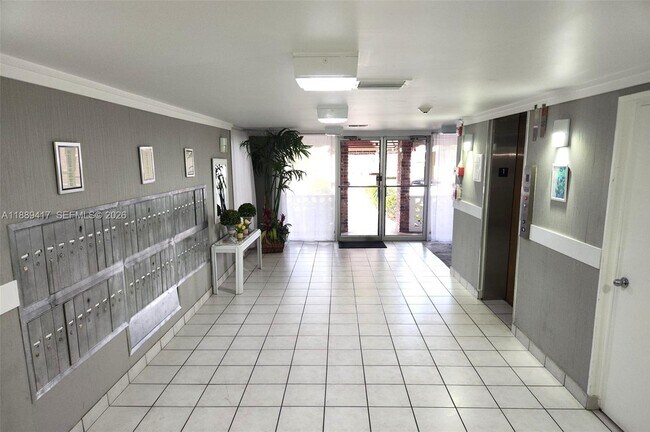 Foto del edificio - 4740 NW 21st St