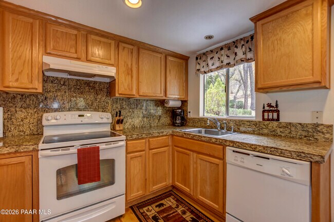 Foto del edificio - 704 Pima Rd