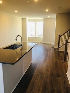 Foto del edificio - 917 Magnolia Ln