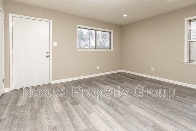 Building Photo - 4517 Gailwood Ave