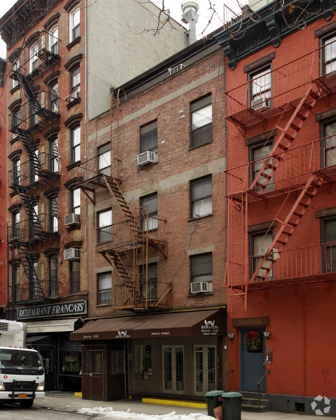Building Photo - 184 Prince St