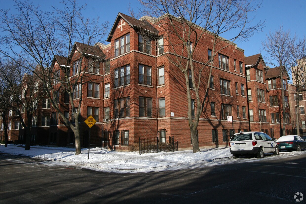 Building Photo - 2230-2236 E 70th St