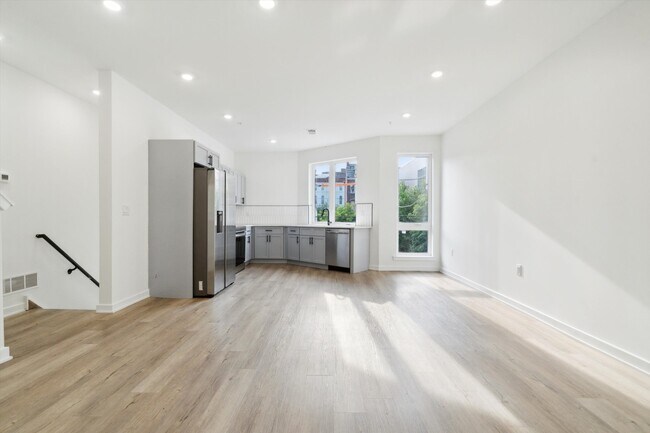 Foto del edificio - 1533 N Sydenham St