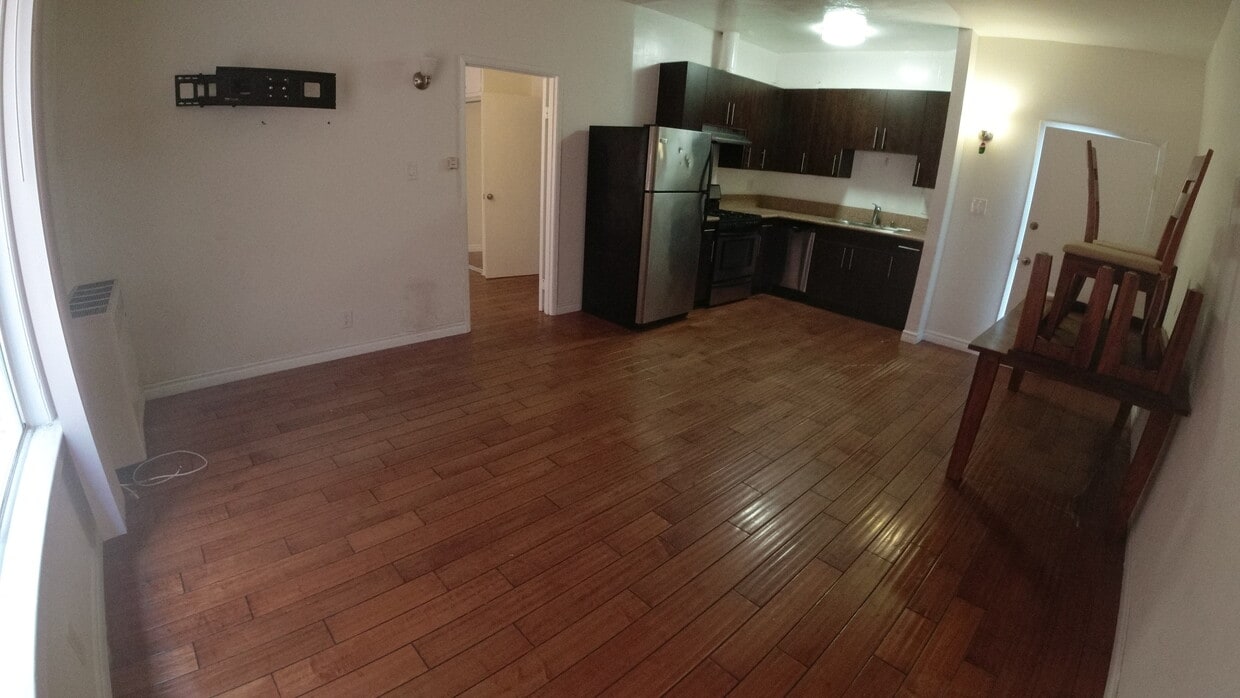 Primary Photo - 1814 Pacific Ave