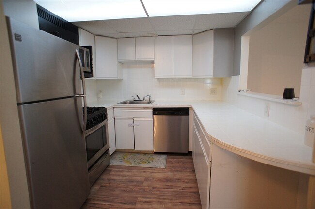 Building Photo - 65 McCormick Terrace