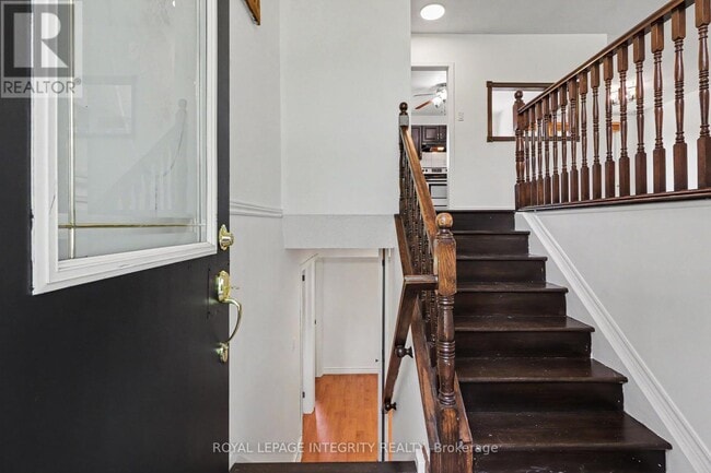 Building Photo - 1034 Walkley Rd