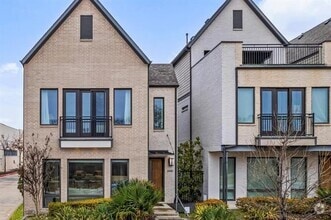 Building Photo - 3441 Foxboro Dr