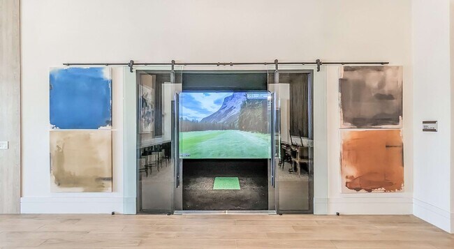 Foto del edificio - Crystal Clear Condos: Transparent Opulence...