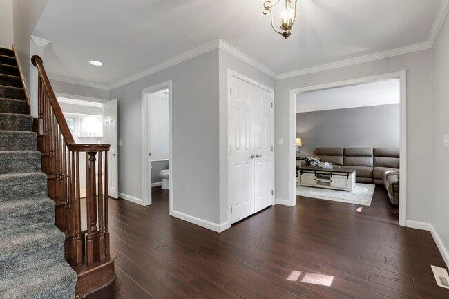 Building Photo - 955 Eastward Cir